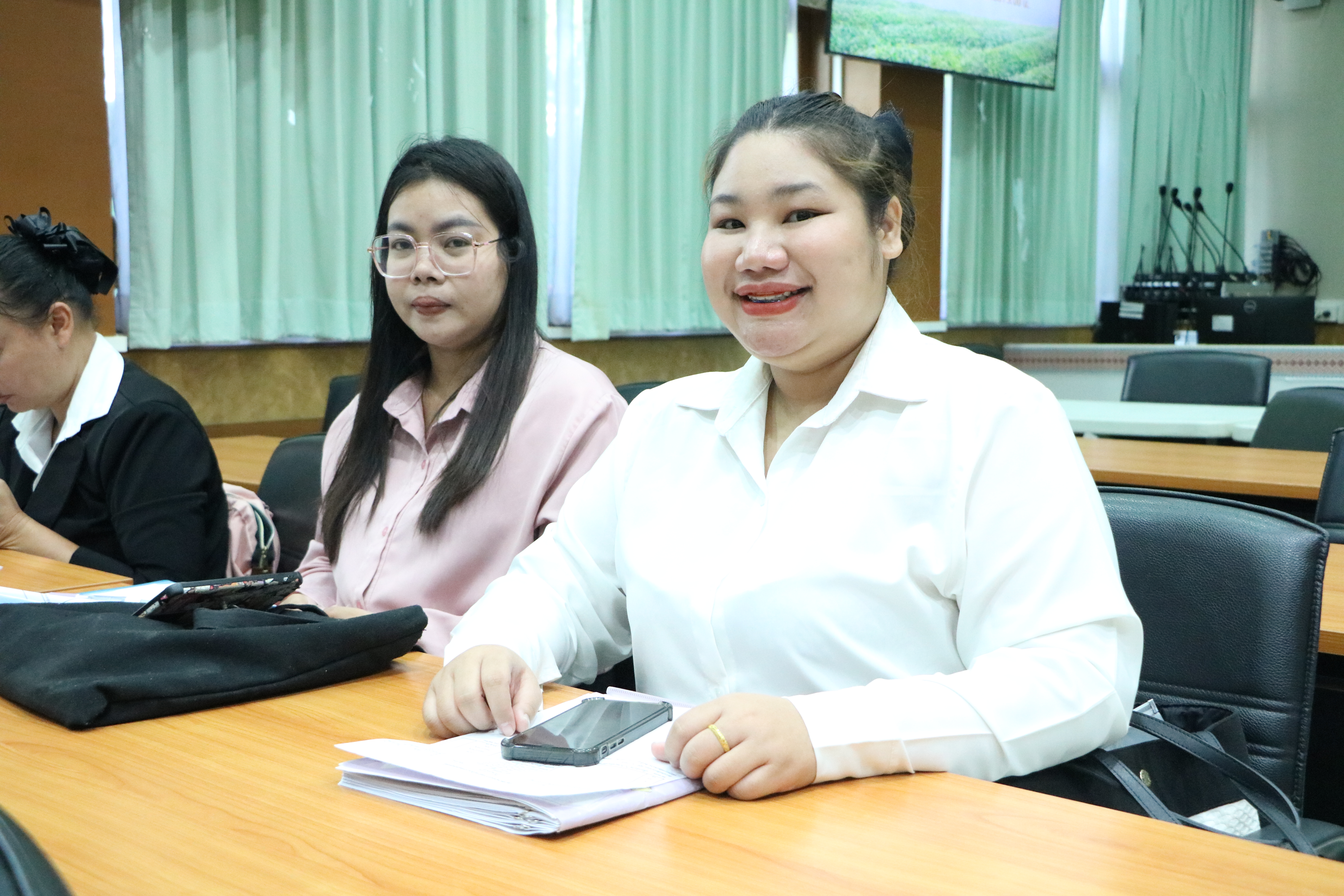 title - ส.ป.ก. รับรายงานตัวเพื่อบรรจุและแต่งตั้งเป็นข้าราชการพลเรือนสามัญ